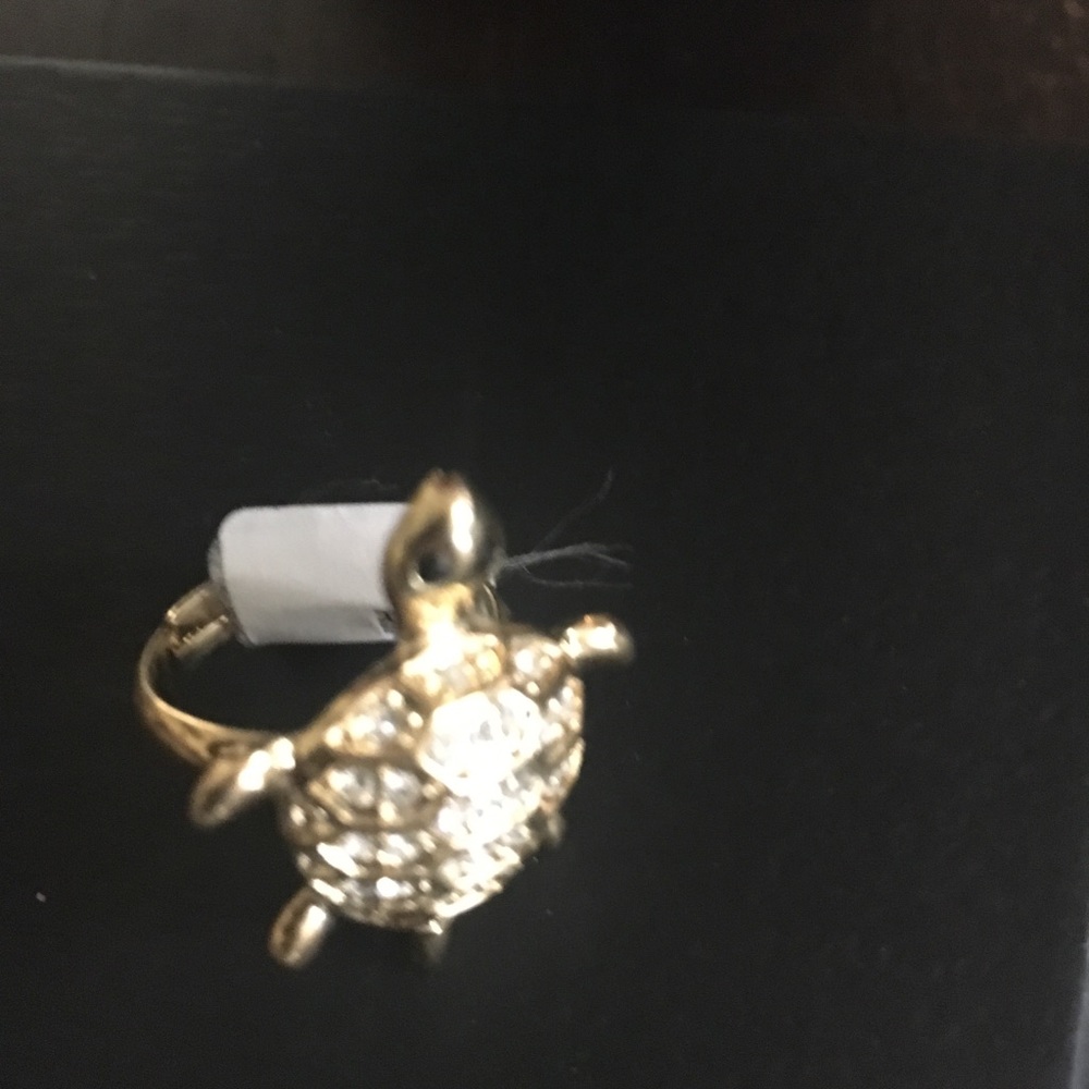 Adorable Turtle Ring with clear rhinestones  NWT